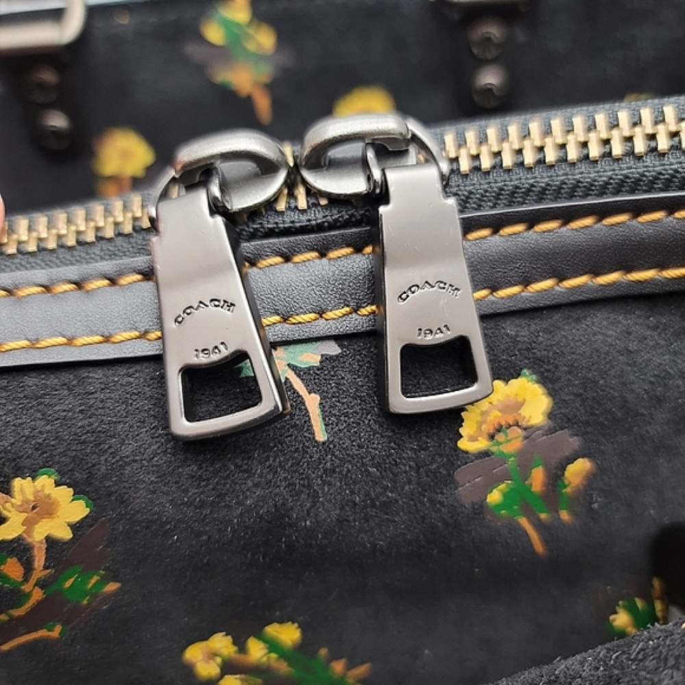 Coach Pyramid Eye Rogue - Picture 4 of 16